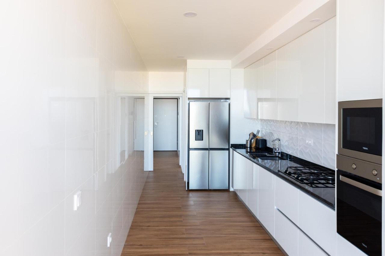 3 Bdr Aprt, Stunning Seaview, Rooftop Pool - Lcgr Praia Esterno foto